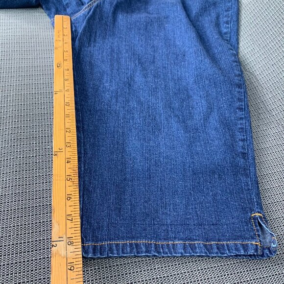 Woman Within Womens Plus Size 20WP Blue  Denim Capri Pants High Rise Stretchy - Picture 8 of 9